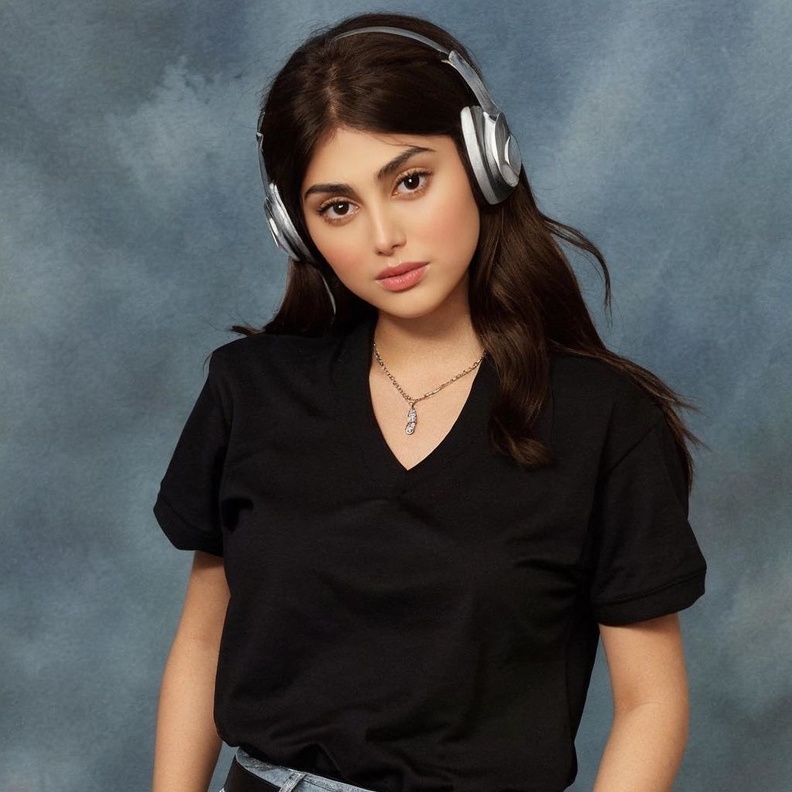 شيلاء سبت تنهار أمام الجمهور بسبب الانتقادات.. حقيقة الفيديو المثير للجدل الذي أثار تعاطف محبيها