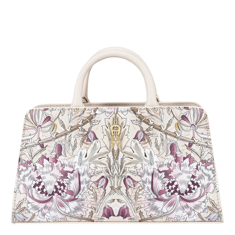 AIGNER MUNICH تقدم حقيبة CYBILL HONEYSCUKLE