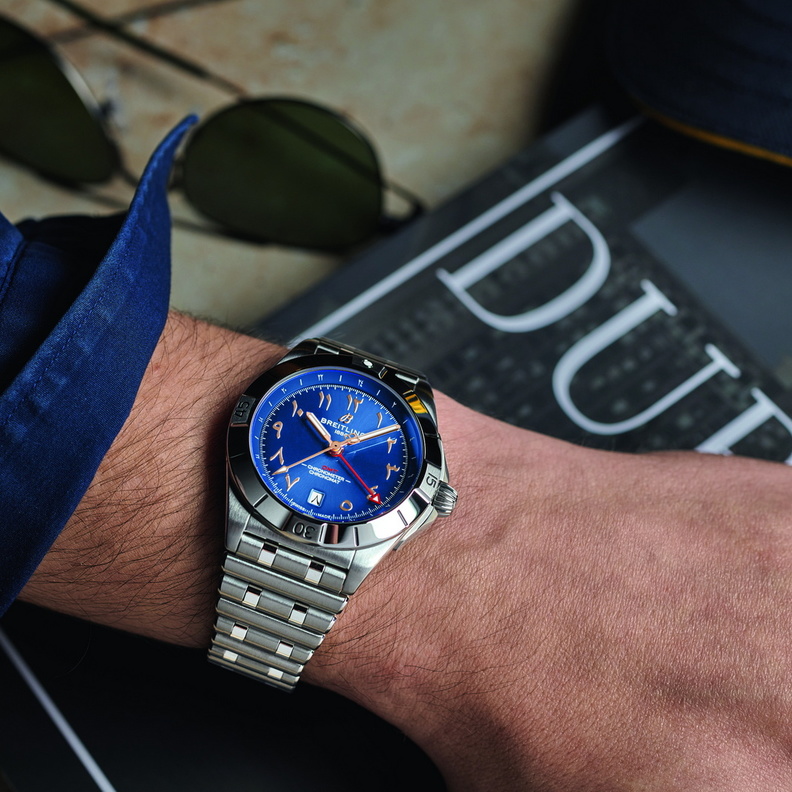 ساعة Chronomat-Dubai