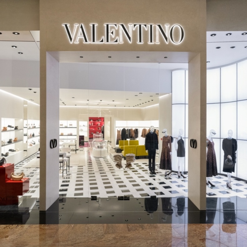  Valentino