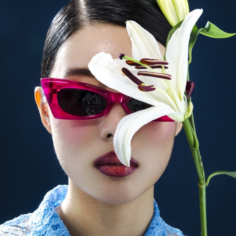 KAREN WAZEN تطلق التشكيلة العاشرة من النظارات الشمسية الجديدة بعنوان See Through My Eyes