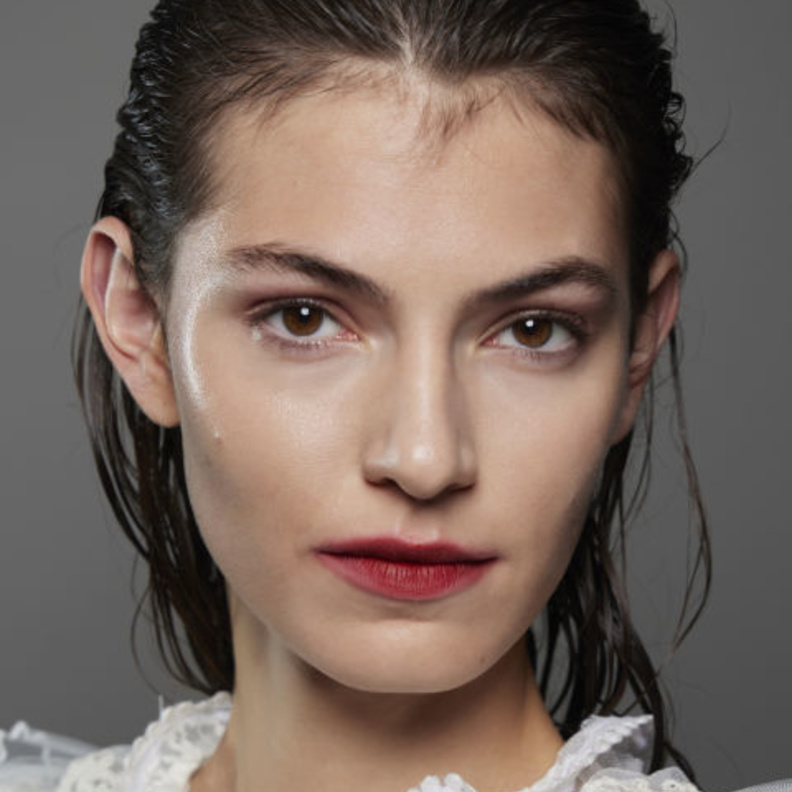 "الرامبوتان" هل هو بديل الريتينول للعناية بالبشرة وتغذيتها؟