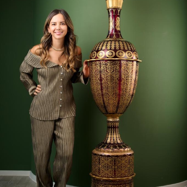 عليا صفراوي تتحدث لمجلة "هي" عن تأسيس صالة ماكما آرت غاليري