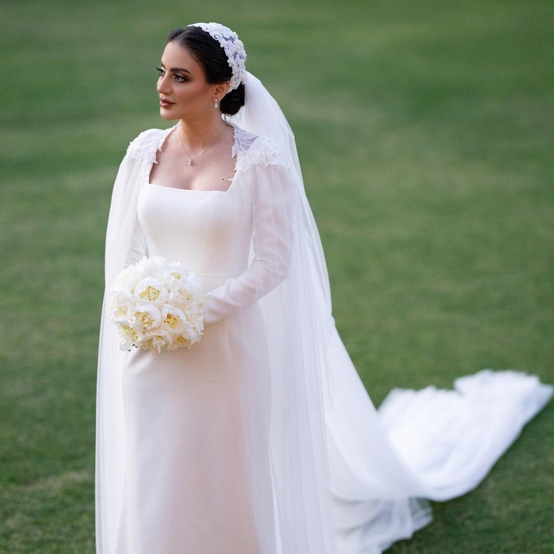 المذيعة السعودية دانية الشافعي في حفل زفافها مؤخرا