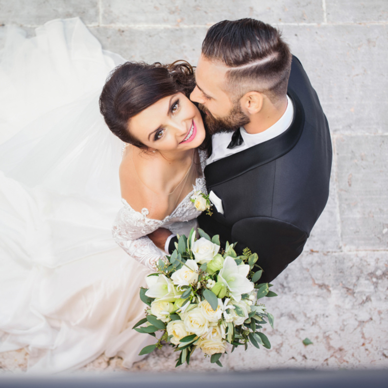 كل ما يجب معرفته عن أنماط التصوير الفوتوغرافي لحفلات الزفاف