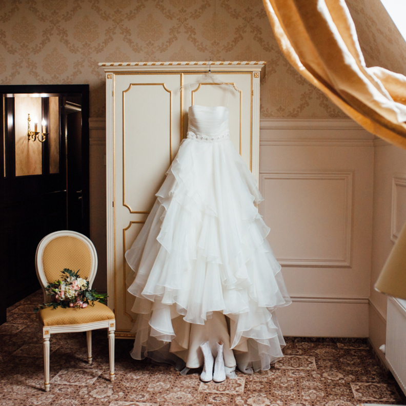 8 حيل لاختيار فستان الزفاف المناسب للعروس الأكبر سناً