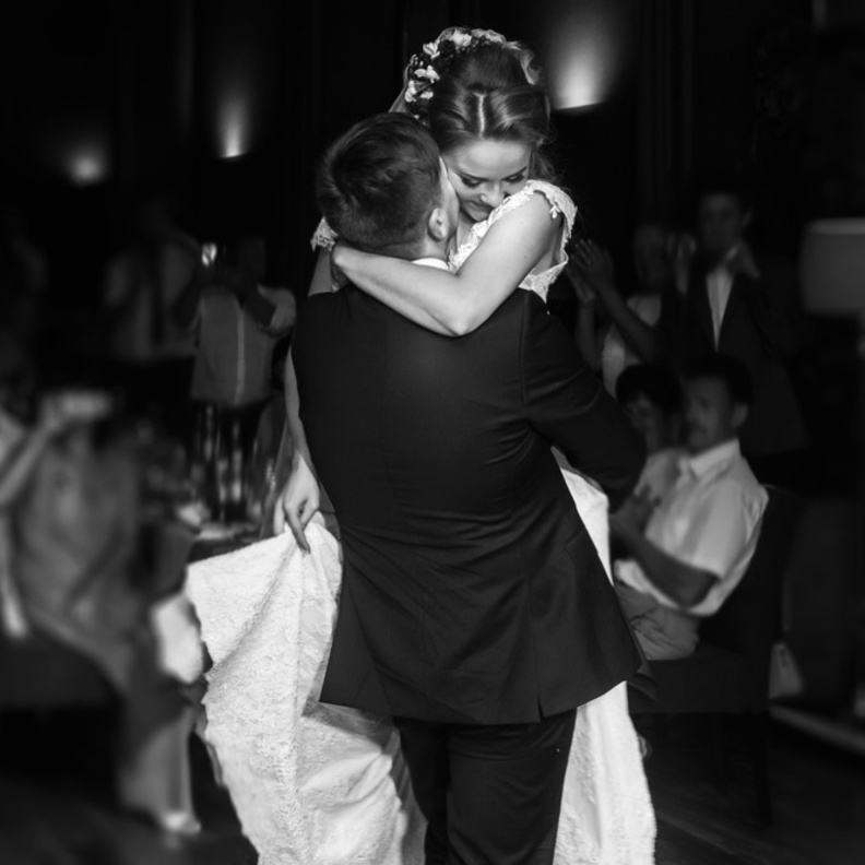 نجاح حفل الزفاف يبدأ من اختيار موسيقى الزفاف 