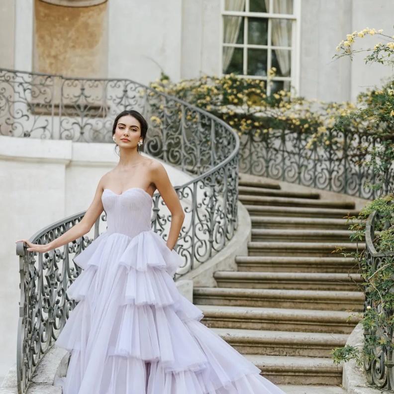 AnneBarge@فساتين زفاف بألوان الباستيل