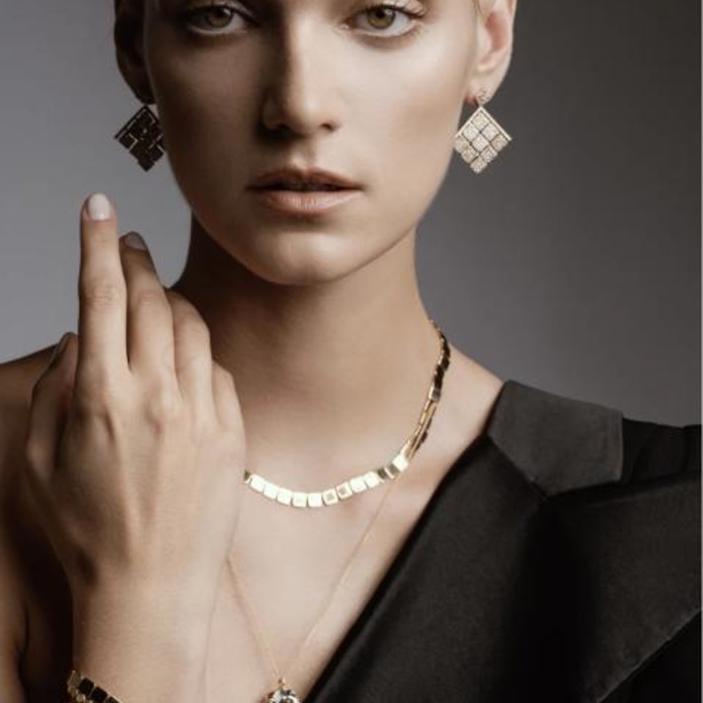 أساور ناعمة من الذهب من إليانا ماكري Ileana Makri 