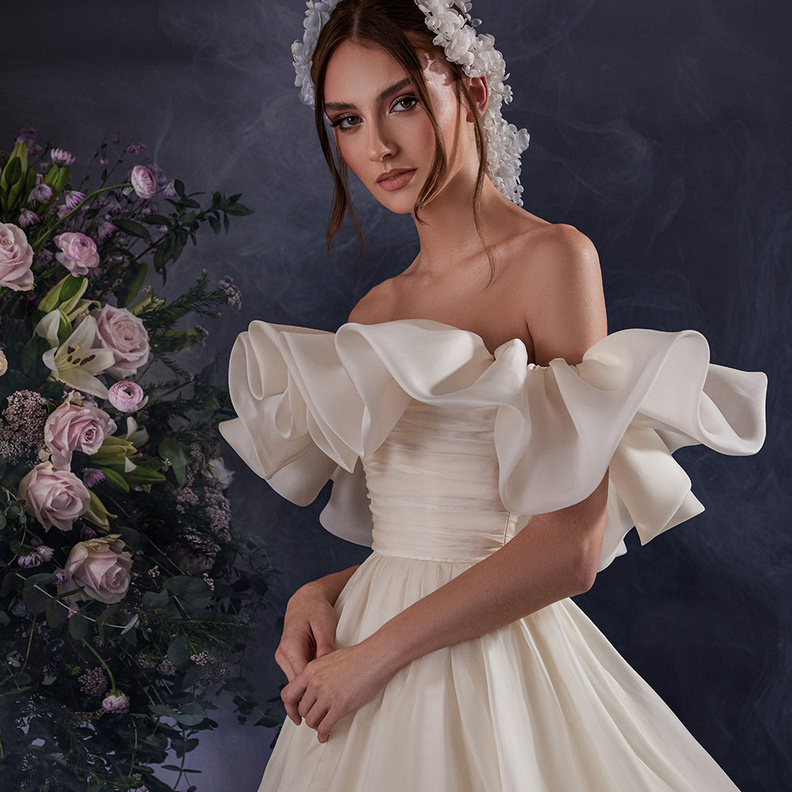 كيف تختارين فستان الزفاف لعام 2024 بحسب برجك؟