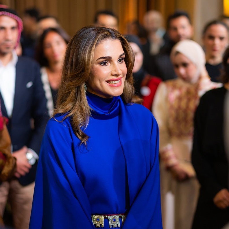 إطلالات الملكة رانيا الجمالية حديث العالم.. صيحات إستثنائية رافقت إختياراتها عام 2023