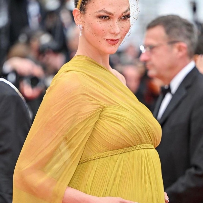 مجوهرات نجمات 2023 في فترة الحمل 