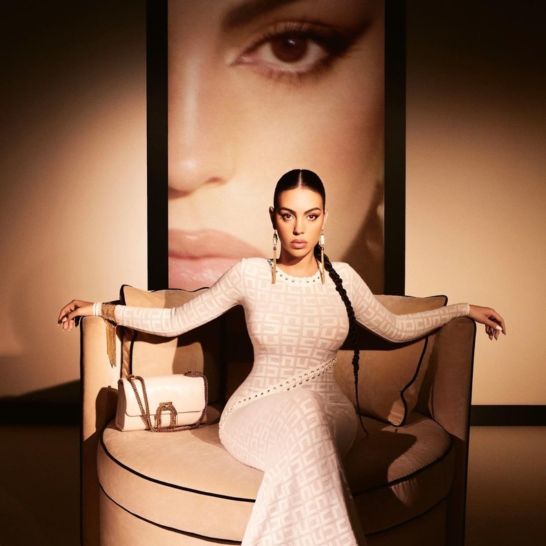  مجوهرات جورجينا رودريغز Georgina Rodriguez في 2023