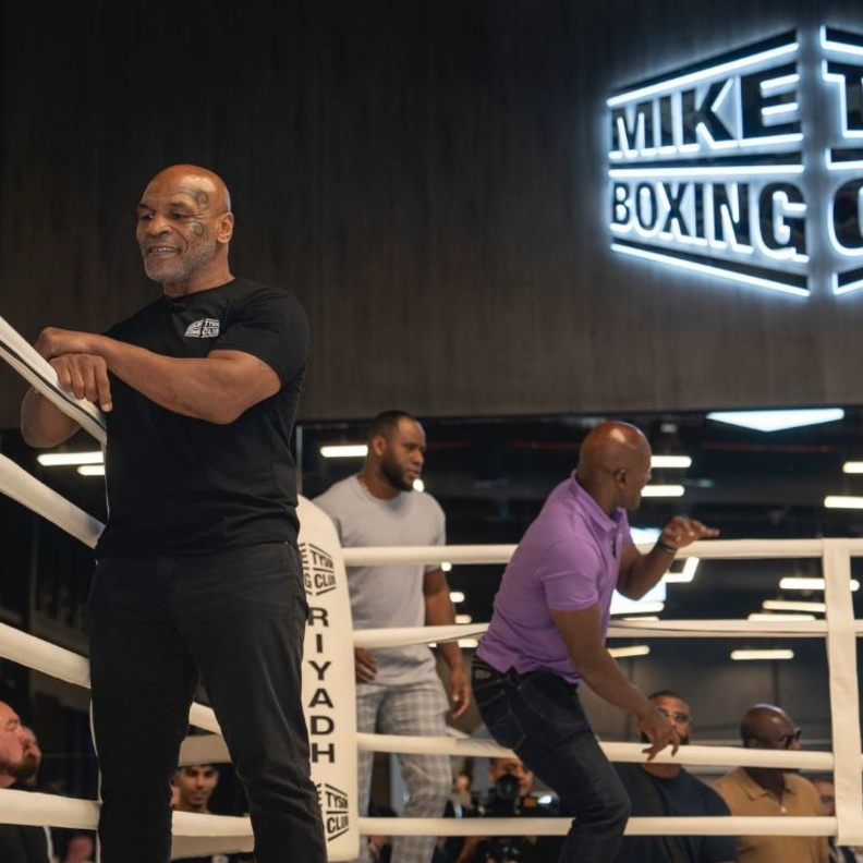نادي الملاكم مايك تايسون يفتح باب التسجيل لموهوبي الملاكمة