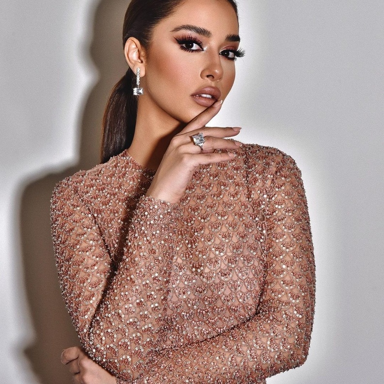 تصاميم أقراط نجمات العرب خلال عام 2023