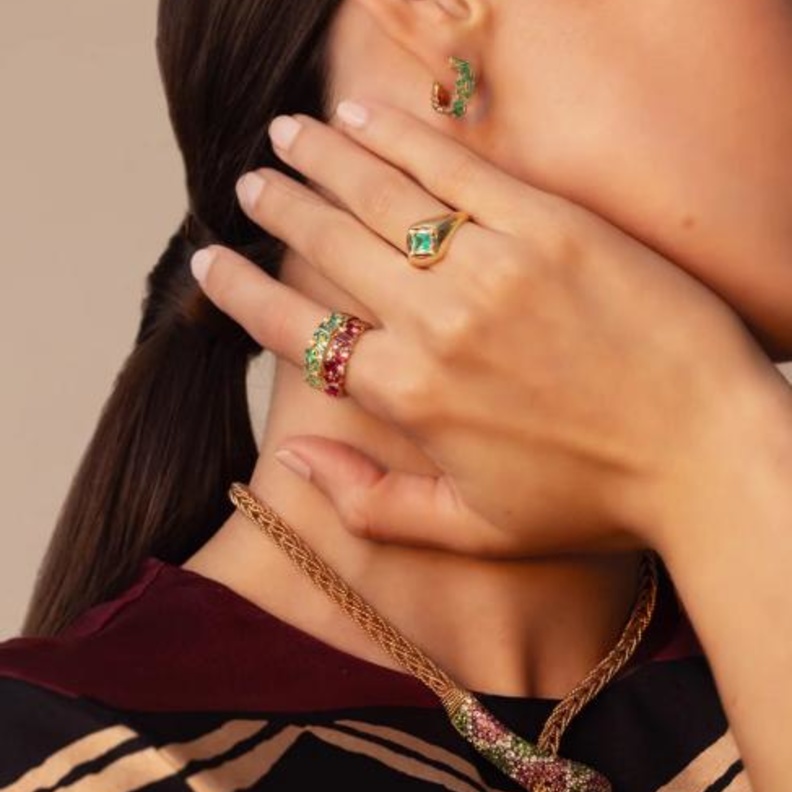 خاتم مرصع بالروبي من سوزان كالان Suzanne Kalan