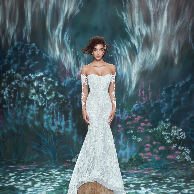 فساتين زفاف أنيقة بصيحة الحورية