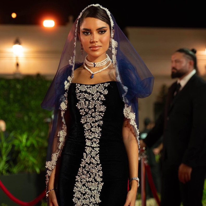 نجمات السعودية يسرقنّ الأنظار في مهرجان البحر الأحمر 2013