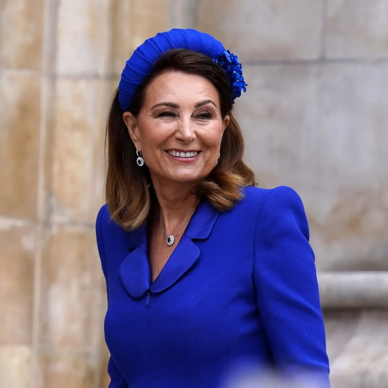 والدها عامل بناء.. من هي كارول إليزابيث والدة كيت ميدلتون؟