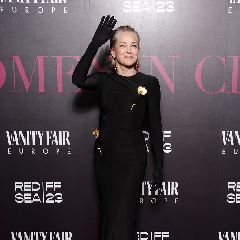 نجمات أعدن ارتداء فساتين زميلاتهن في مهرجان البحر الأحمر بينهن ياسمين صبري