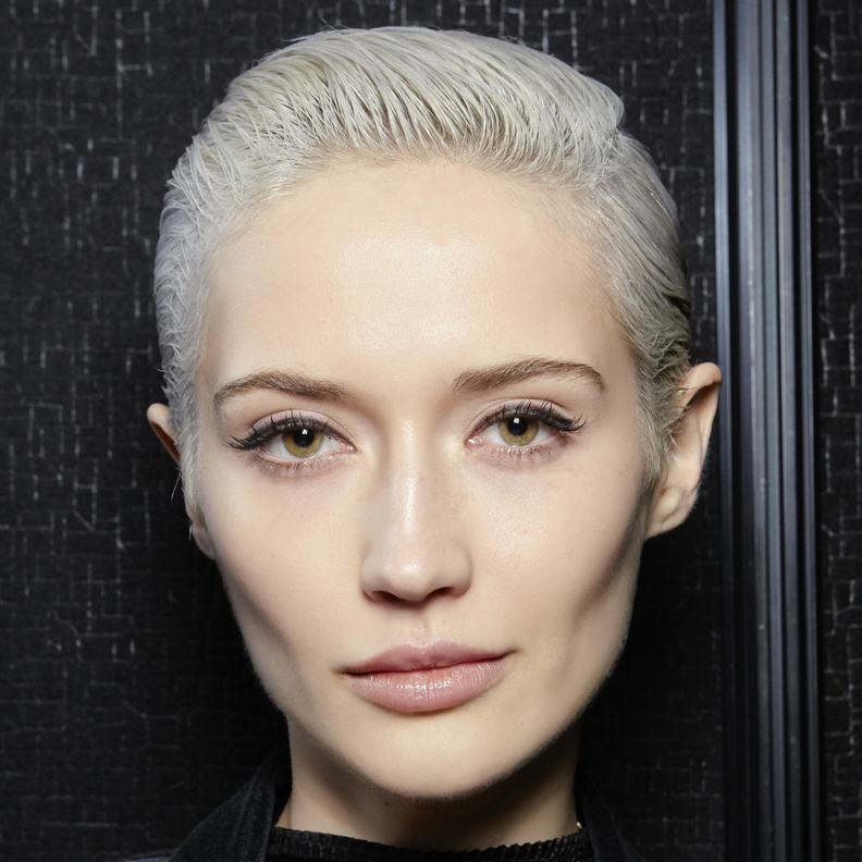 دليلكم لإختيار هدايا مناسبات نهاية العام.. مستحضرات ستعزز من جمال الأم وتعكس محبتكم لها