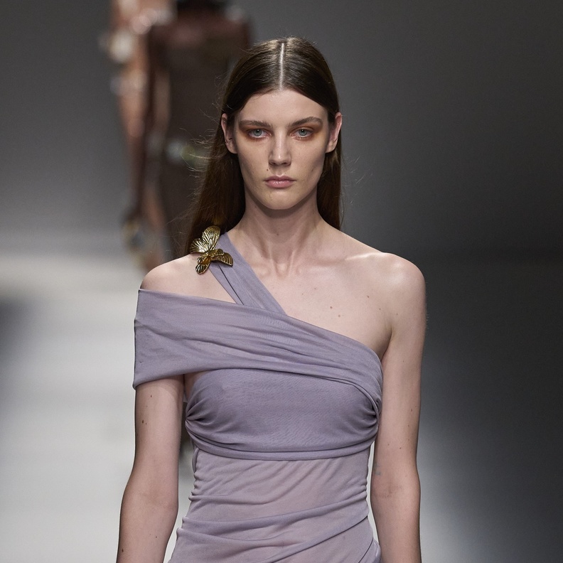 استقبلي سهرة رأس السنة 2024 بإنتعاش ونعومة مع خياراتنا من مستحضرات العناية بالجسم