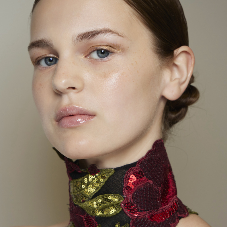 ملف الهدايا من هي.. أفخم العطور النسائية من الماركات الشهيرة