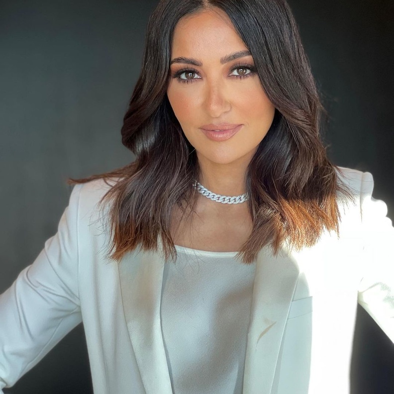 ناردين فرج لـ"هي" : "ماجدة علوان" قربتني من الجمهور ولهذا السبب فضلت التمثيل على تقديم البرامج حالياً