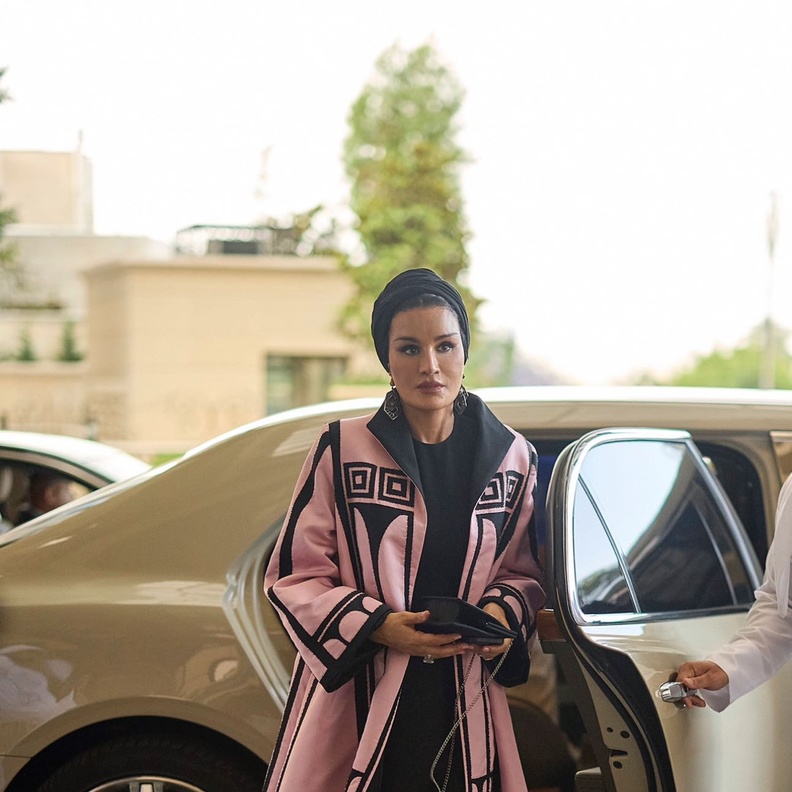 الشيخة موزة