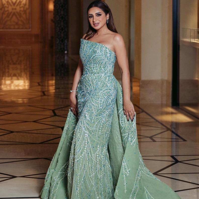 أنغام تُبدع بإختياراتها لأجمل فساتين السهرة بتصاميم فخمة وبراقة في 2023 