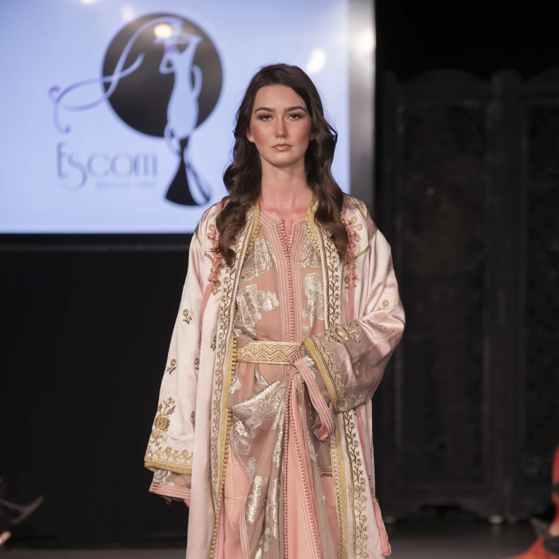 القفاطين الفاخرة  عنوان أساسي لأناقتك في عيد الإتحاد 2023