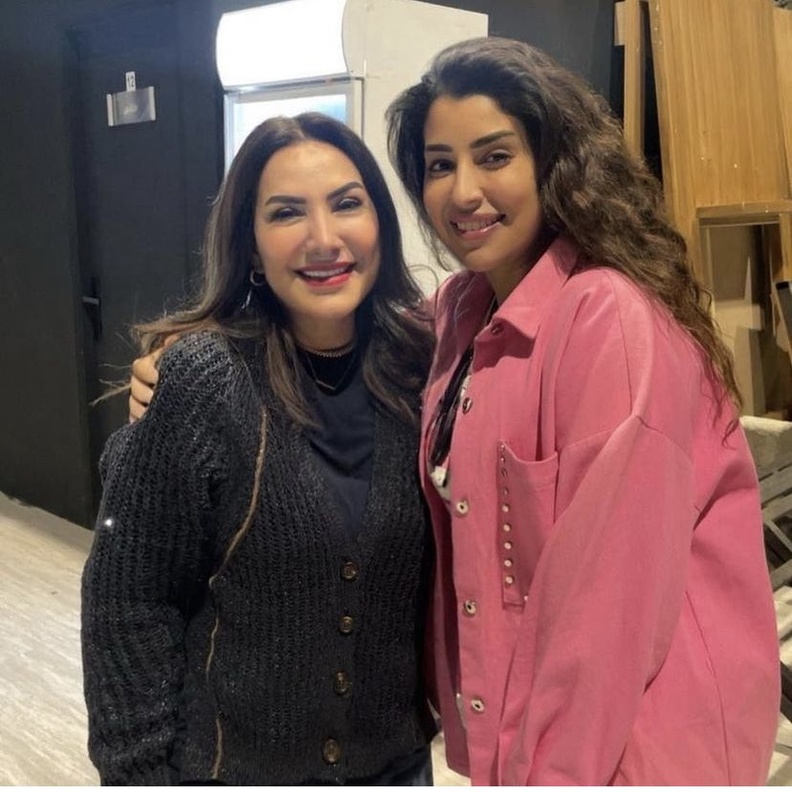 آيتن عامر وهدى حسين