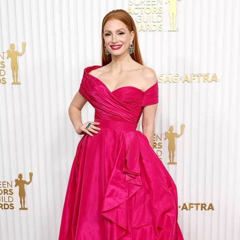 زهير مراد يجمع بين الأناقة والفخامة في إطلالات النجمات العالميات هذا العام