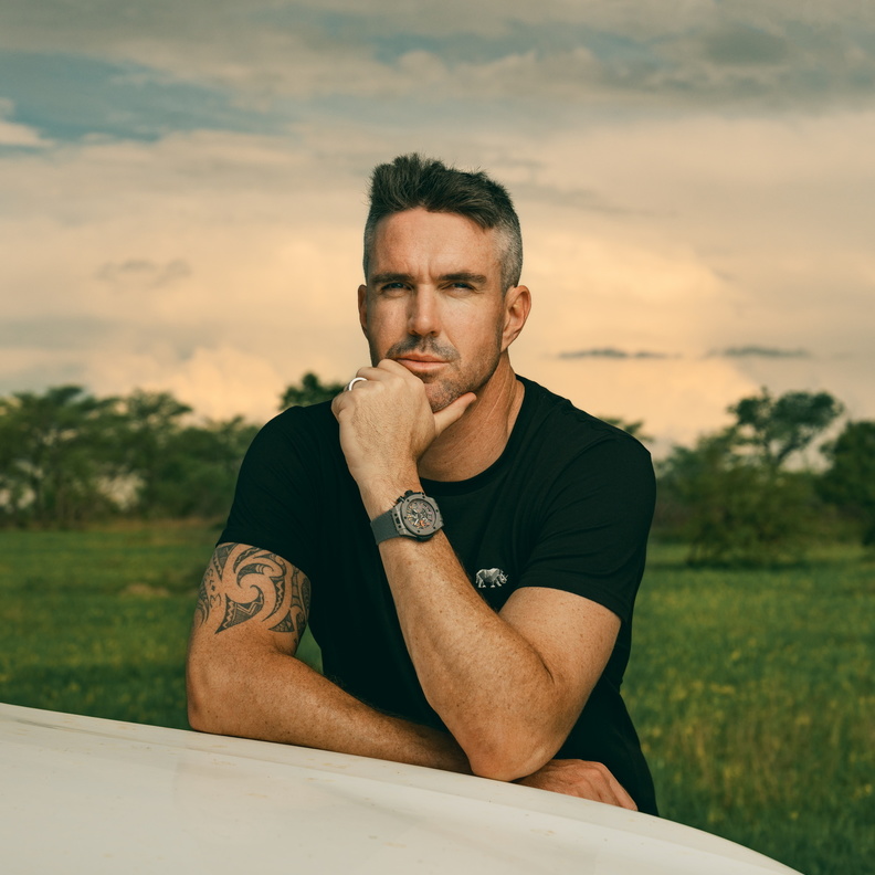 نجم الكريكت الدولي السابق كيفن بيترسن