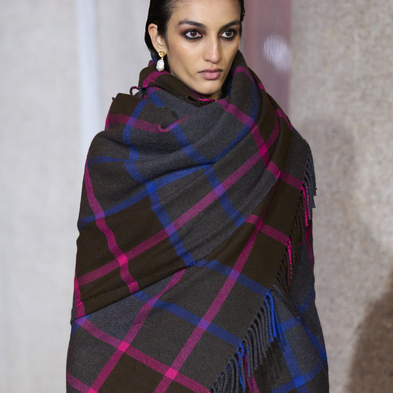 أفكار لتنسيق سكارفات شتوية للنساء