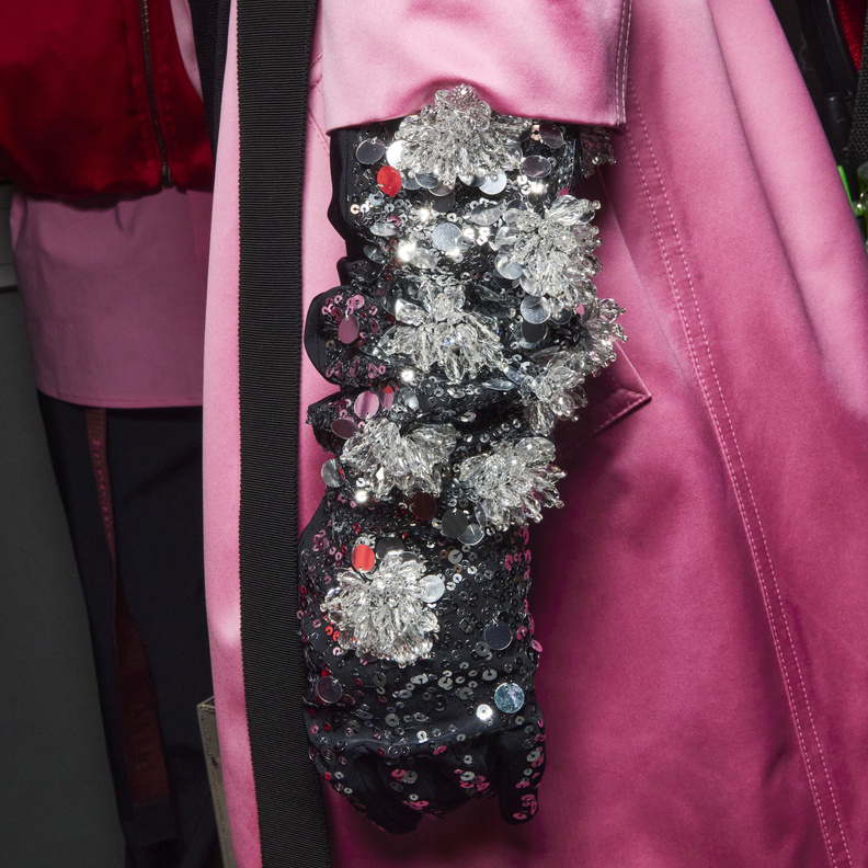 انعمي بالدفء هذا الشتاء من خلال إضافة القفازات إلى إطلالتك!