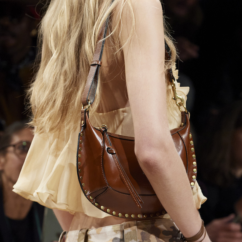 حقائب اليد عالم واسع من التصاميم والأحجام فكيف تختارين الأنسب؟