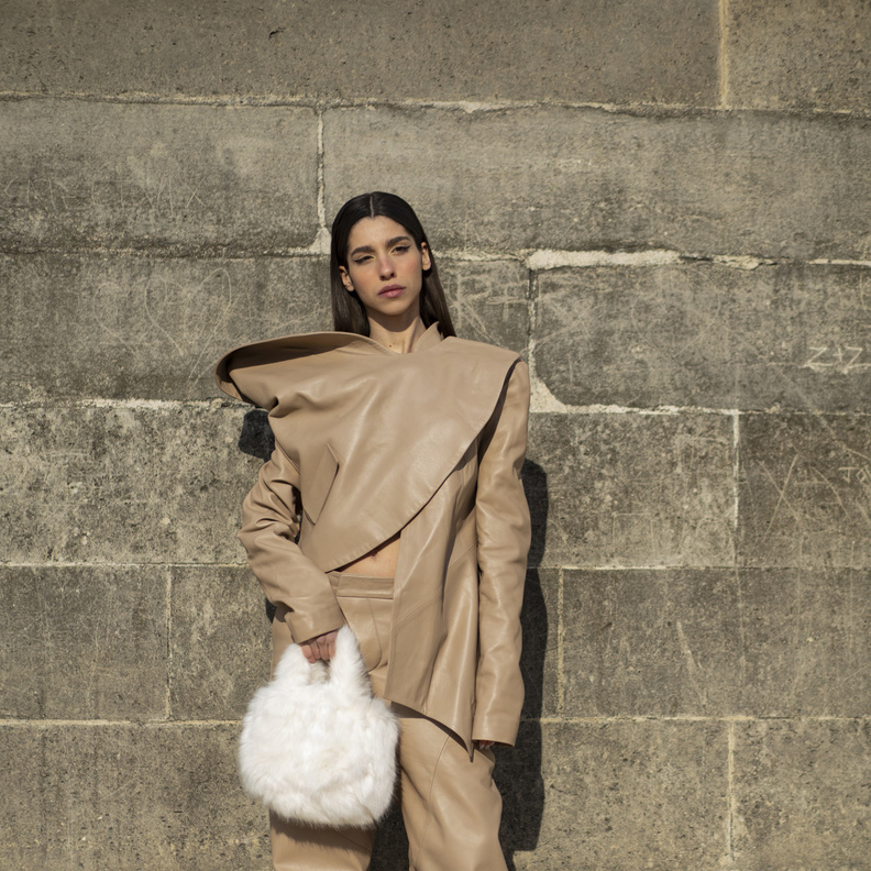 إطلالات ستريت ستايل من عروض ازياء عام 2023