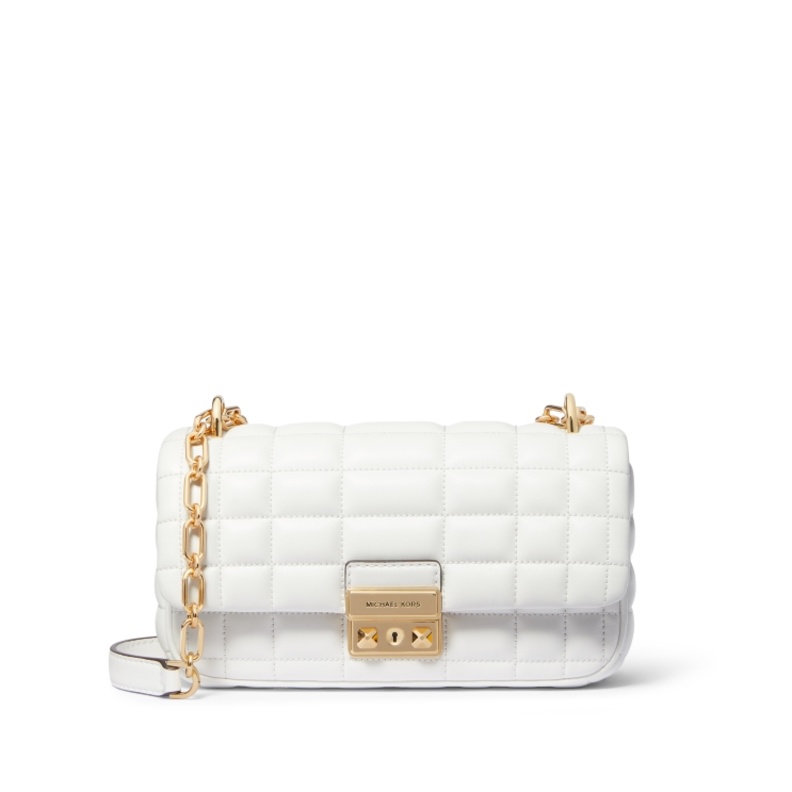 أناقة المدينة العصرية: Michael Kors يقدّم حقيبة TRIBECA الجديدة!