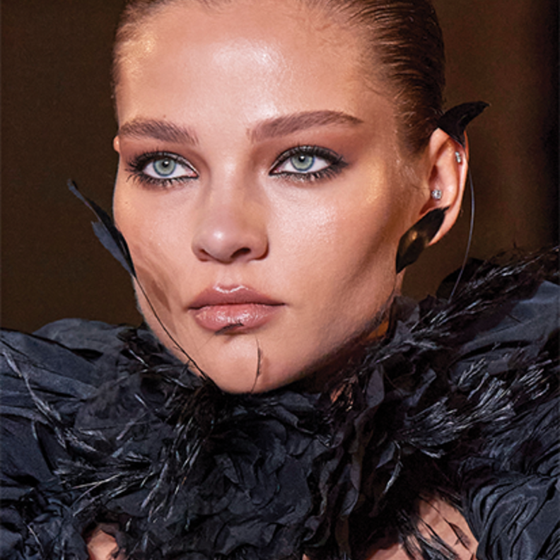 عبّري عن بهجة احتفالات نهاية العام بمجموعة هدايا من مستحضرات التجميل ..إليك خياراتنا