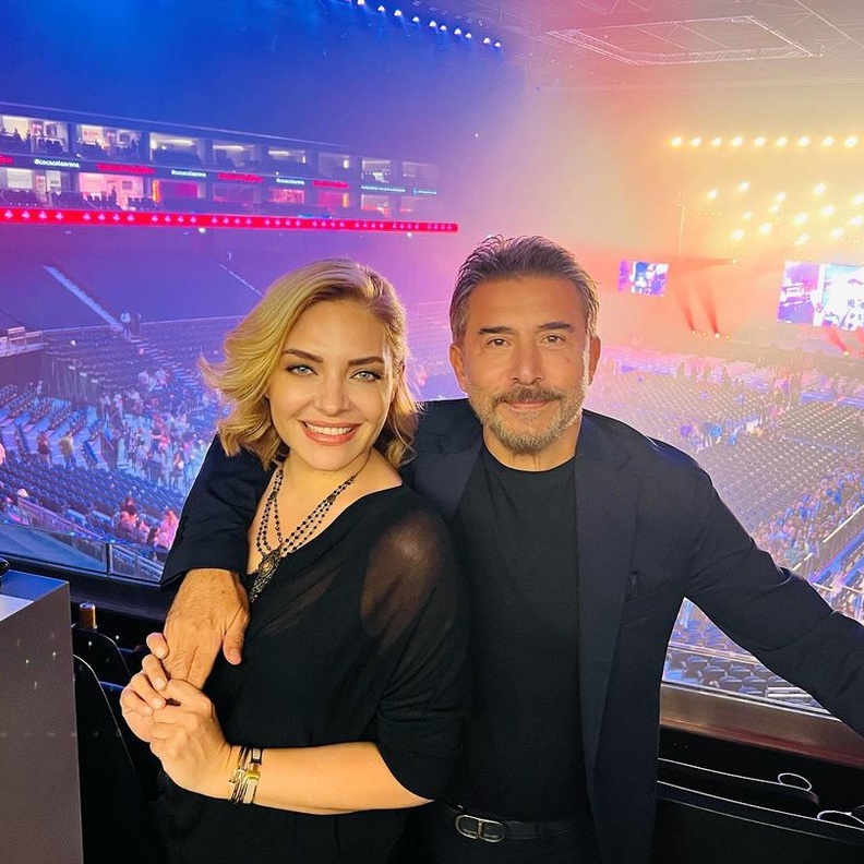 عابد فهد احب زوجته من اللقاء الاول