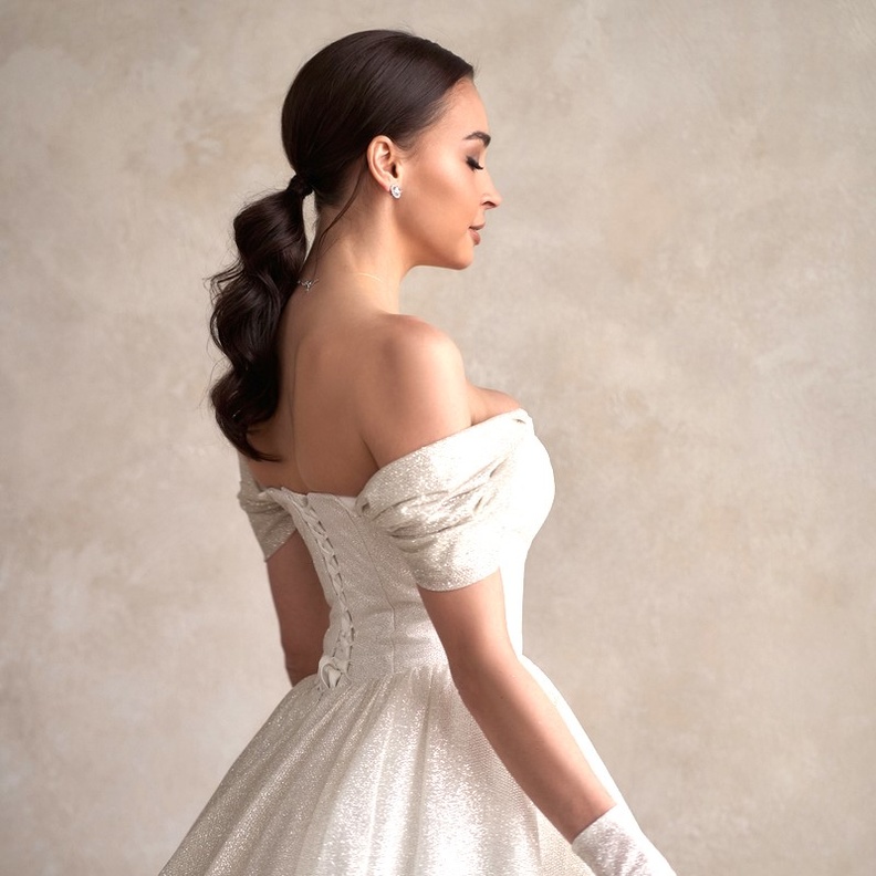 أحدث صيحات تسريحات شعر زفاف العروس في 2023