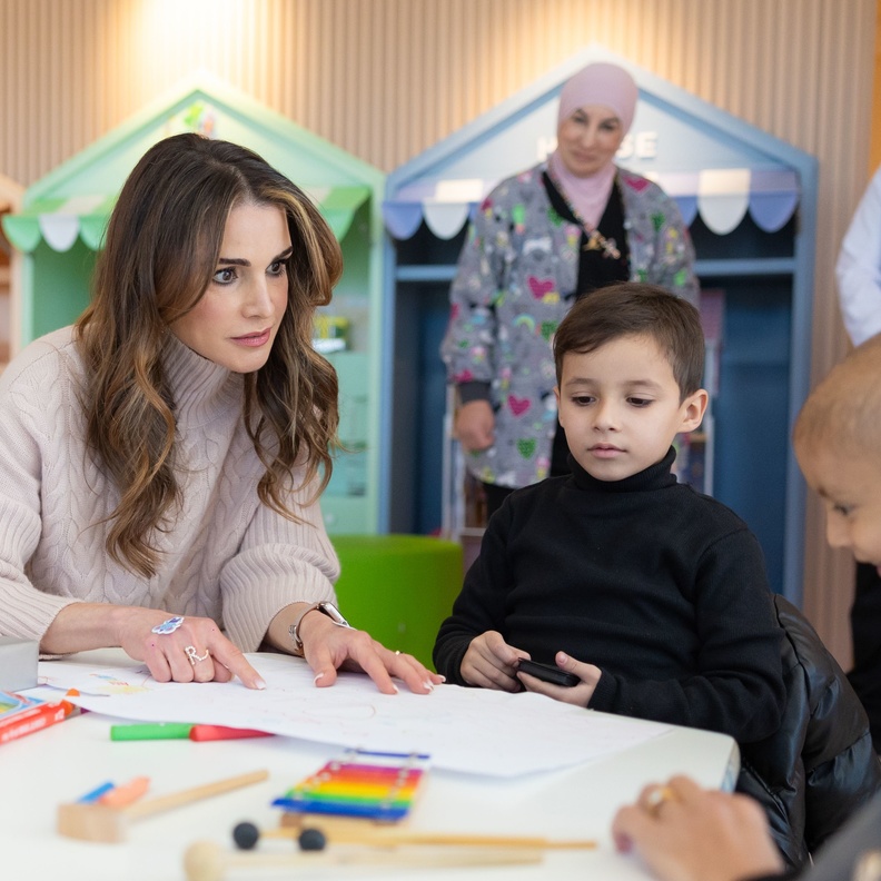 الملكة رانيا العبدالله تكتب في "واشنطن بوست" :في أرض ميلاد المسيح ألغيت احتفالات العيد المجيد