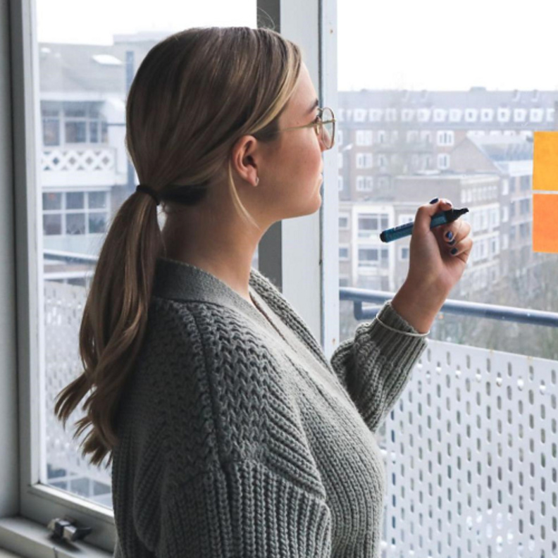 ما هي لوحة الأهداف وكيف ترسم خريطة حياتك وتساعدك في تحقيق احلامك؟