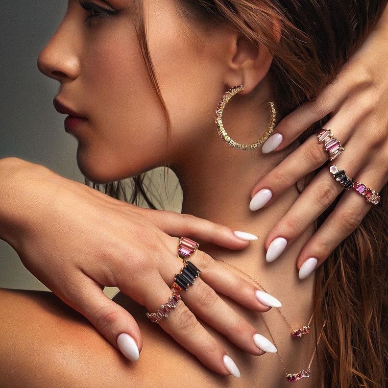 مجوهرات سوزان كالان 3 عقود من الابداع المعاصر