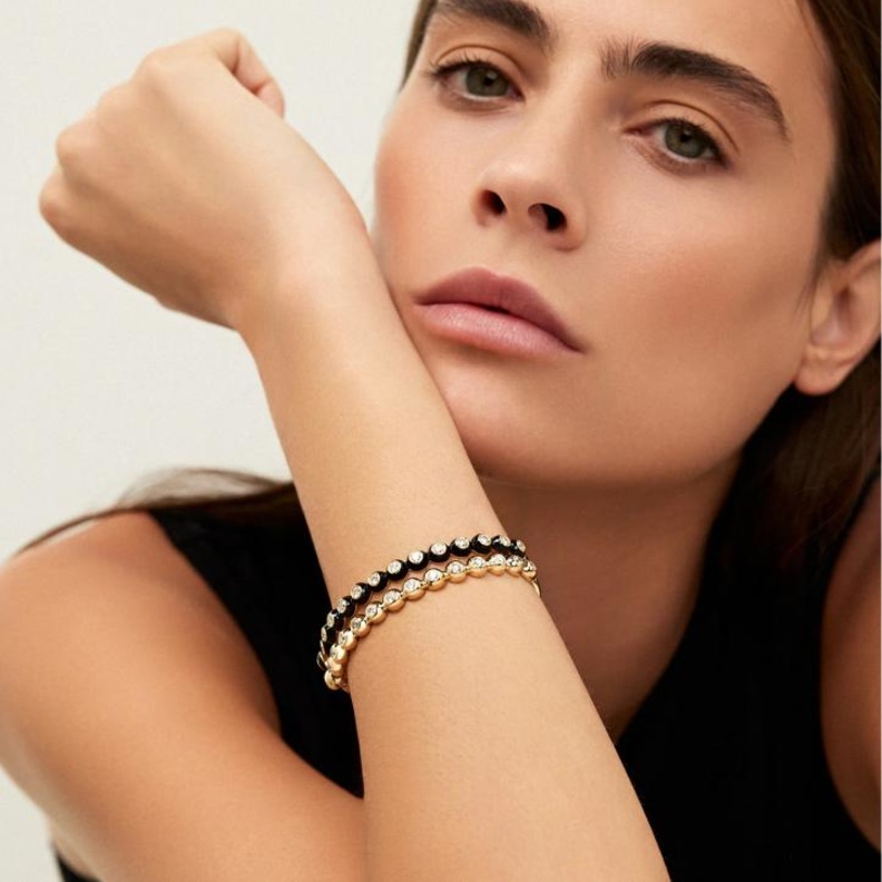 سوار مرصّع بالألماس من ميليسا كاي Melissa Kaye 