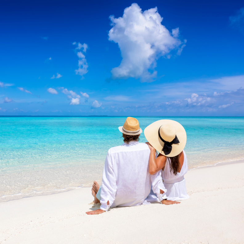 شهر العسل ليس كما تعتقدين.. حقيقة صادمة عن أصوله ومعانيه! 