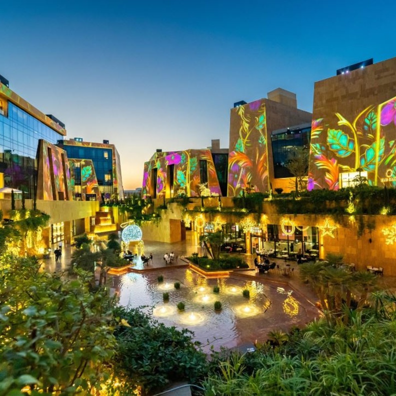 "فيا رياض".. تجربة ترفيهية عالمية وأجواء عصرية لا تنتهي 