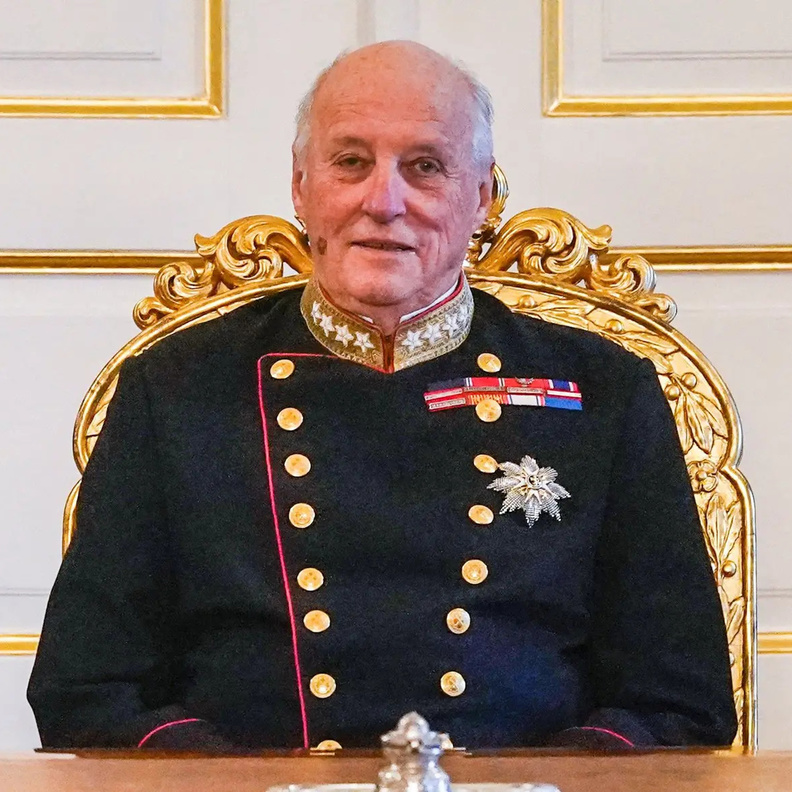 هل يتنازل ملك النرويج هارالد 86 عامًا عن العرش؟