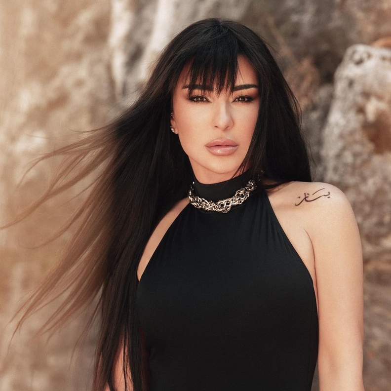 إطلالات ماغي بو غصن الجمالية بتسريحات شعر متجددة